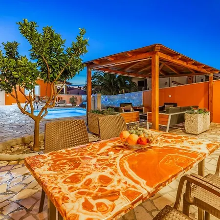 Larst 아파트 메덜린