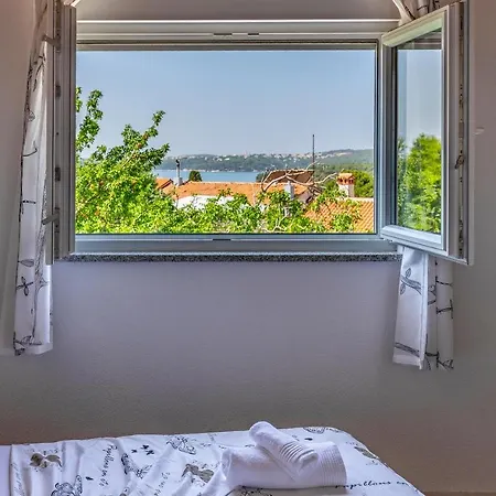 Larst Apartment