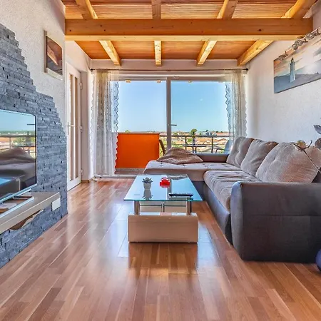 Larst Apartment