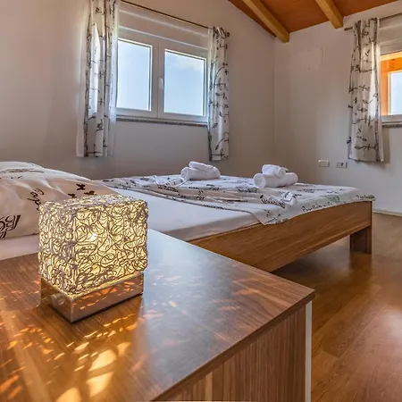 Apartment Larst Medulin