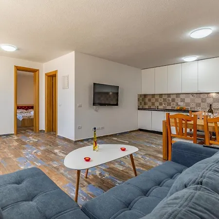 Apartment Larst
